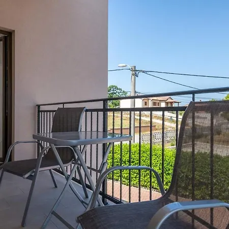 Giovanni Maria Holiday home Vinez